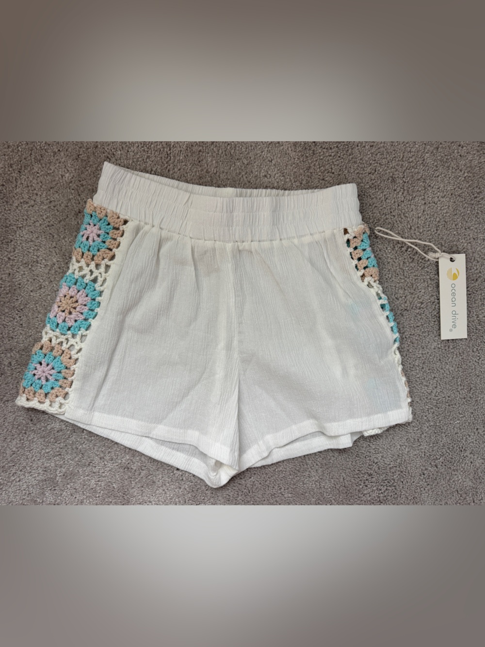 Ocean Drive White Crochet Trim Elastic Waist Shorts